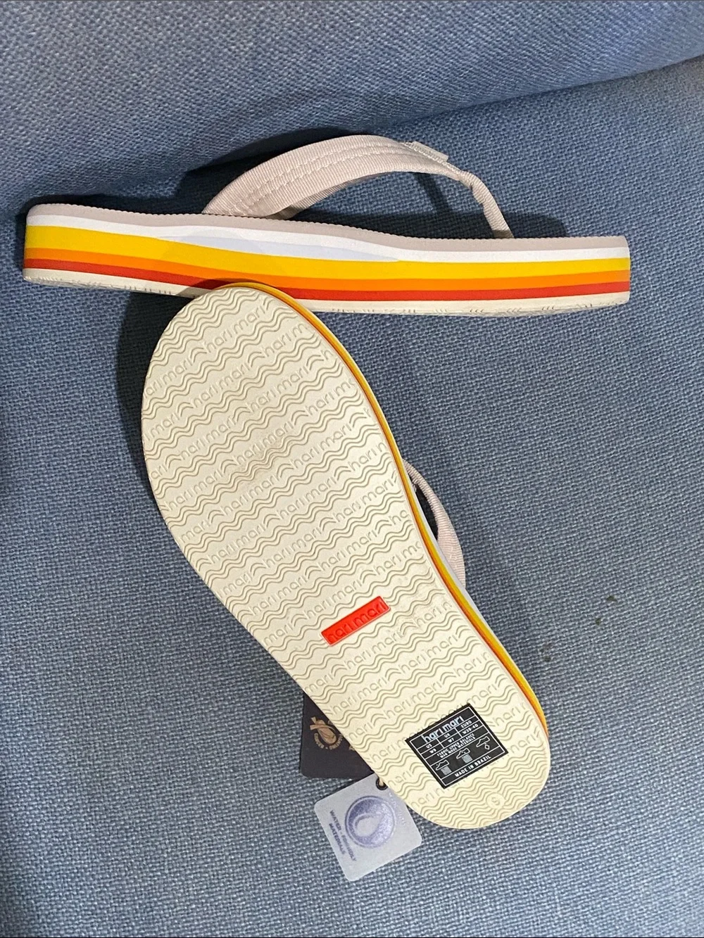 Hari Mari NWT flip flops